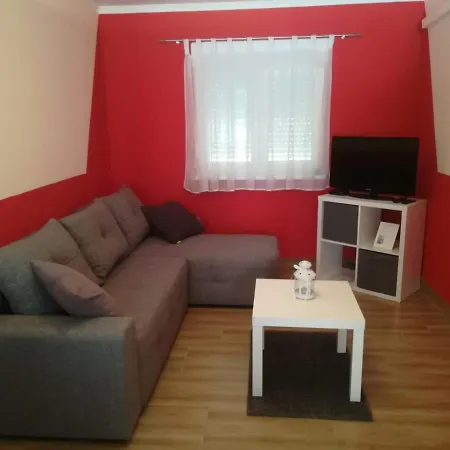 Apartman Turanj Exteriér fotografie