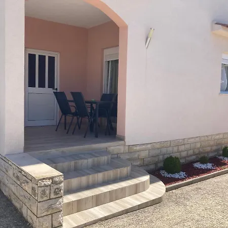 Apartman Turanj Exterior photo