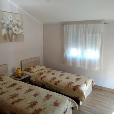 Apartman Turanj Pokoj fotografie